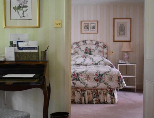 room detail thumbnail 0