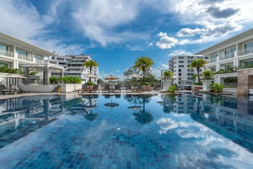 Kantary Hills Hotel and Serviced Apartments