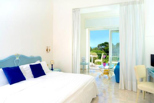 Superior Double or Twin Room with Sea View