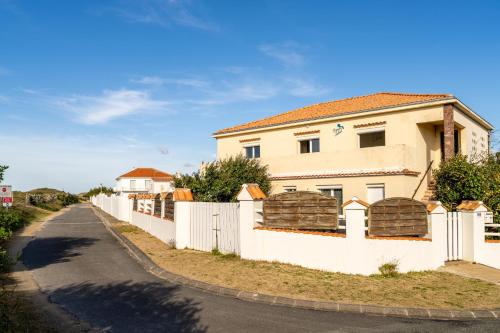 Maison vue sur mer 50m plage - Location saisonnière - Barbâtre