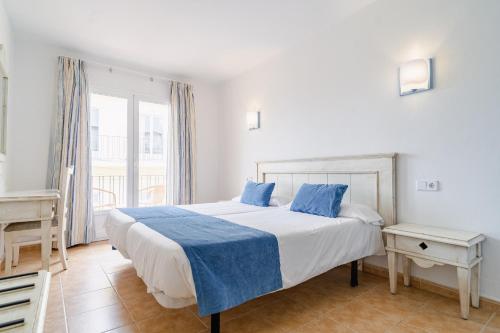 Hostal HPC Porto Colom - image 13