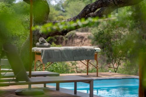 Nomads Den Luxury Villa with Riverbed View