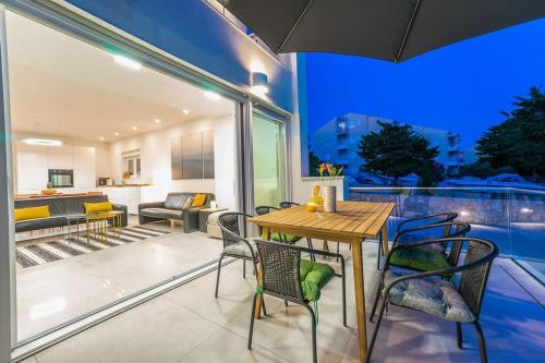 Villa with Private Pool image 8