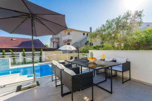 Villa with Private Pool image 1