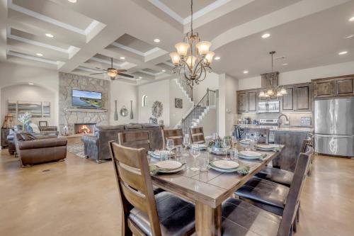 119 Christopher Concierge Services Available in Kingsland (TX)