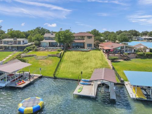 119 Christopher Concierge Services Available in Kingsland (TX)
