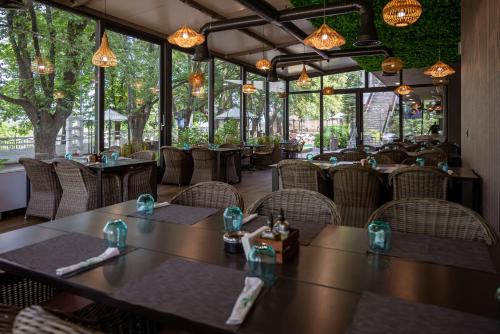 Grand Hotel Riga - image 2