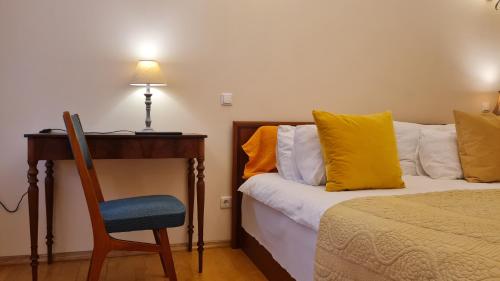 Rehouse, Antokolskio 13