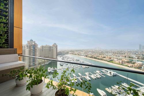 LUXFolio Retreats - Exclusive Penthouse - Palm - image 11