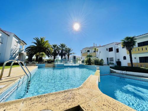 Lavanda - 2 Bedrooms - 3 Level Pool - Garden - Beach 1km