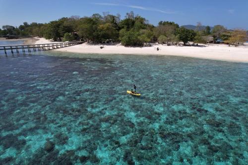 Vista, homestay noah in Likupang