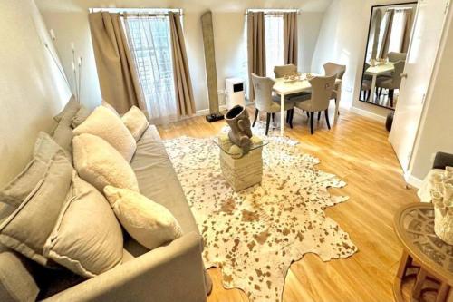 H4: Fantastic Apartment - 100m from Piccadilly Circus