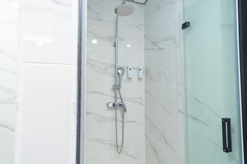 Twin Room Plus with City View image 1
