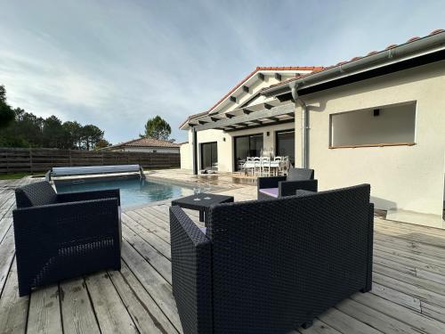 Villa Pura Vida – Magescq, KY