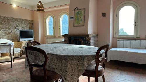  Villa Felici in Giuliano di Roma