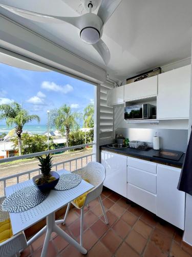 Балкон, Chez Valérie et Pascal (Chez Valerie et Pascal) in Ла Трініте