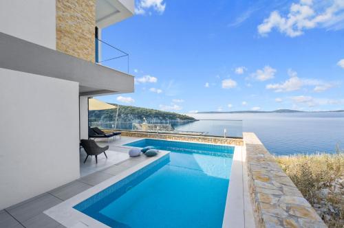 Villa Plava Voda Luxury Villas