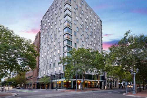 Courtyard by Marriott Portland City Center