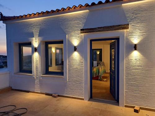 Andros Villa, Andro (foto 2)