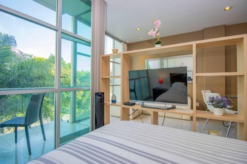 New! Bamboo Executive (Pool & Restaurant) New! Bamboo Executive (Pool & Restaurant)