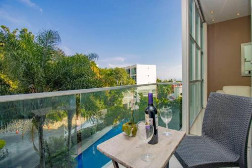 New! Bamboo Executive (Pool & Restaurant) New! Bamboo Executive (Pool & Restaurant)