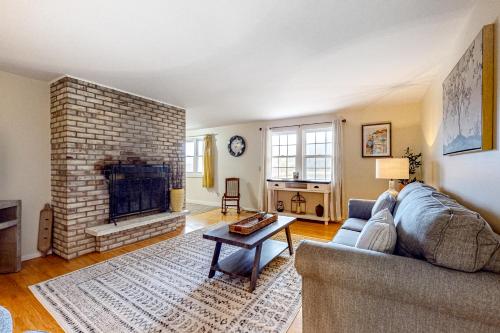 Falling Leaf Hideaway in Canandaigua, USA
