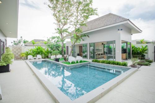 Areeca luxury pool villa