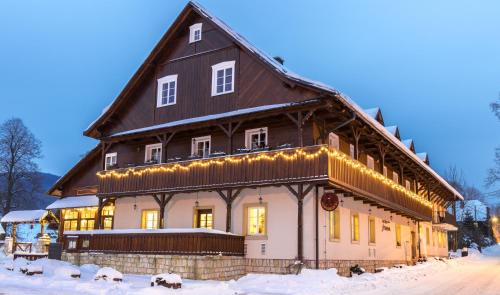 Hotel U Pekaře - Jítravský Dvorec