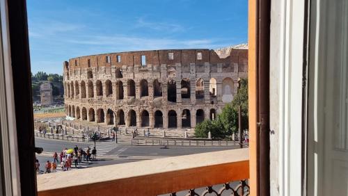 Colosseum Luxury Apartment, Rome (photo 2)
