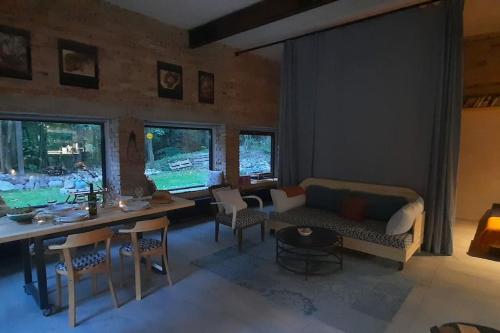 Depo Loco ( Banícke depo) (Depo Loco ( Banicke depo)) in 斯帕尼亞多利納