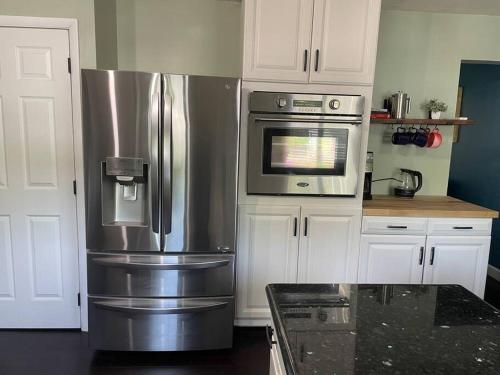 Home with Free Tesla Charger in Christiana in Newark, USA