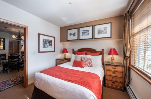Select Unit 1520- 3 Bedroom- Zephyr Mountain Lodge condo thumb 2