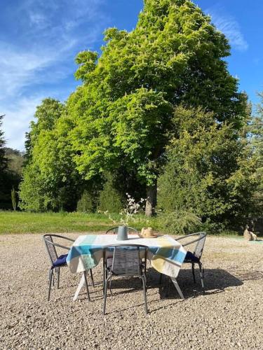 Maison confortable et calme, 2 chambres in L'Isle-d'Abeau