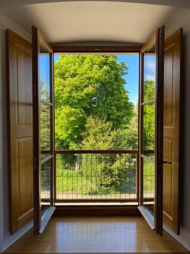 Maison confortable et calme, 2 chambres in L'Isle-d'Abeau