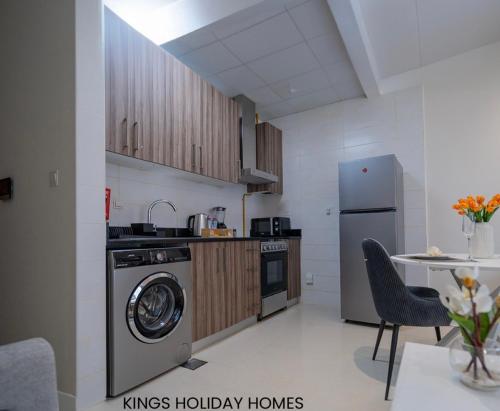 Dunya tower suite 2 burj Khalifa street  kings - main image