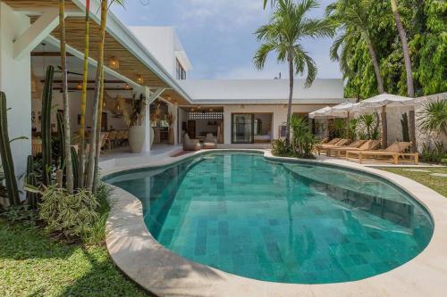 Villa Kiara our Paradise in Seminyak 5 bedrooms 12m private pool