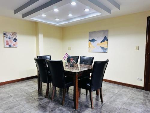 The Rainier Bed & Breakfast 5 in Pavas