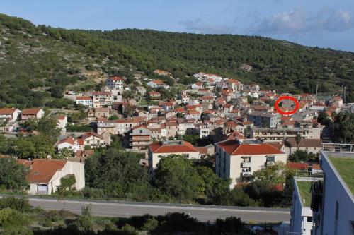  Apartments by the sea Vis - 2457 in Vis