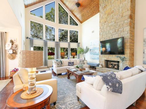 Lake LBJ Waterfront House w/ Private Boat Slip Swimming Area with Steps to the lake - image 7