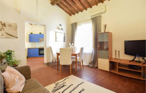  1 Bedroom Awesome Apartment In Lucca in Lucca