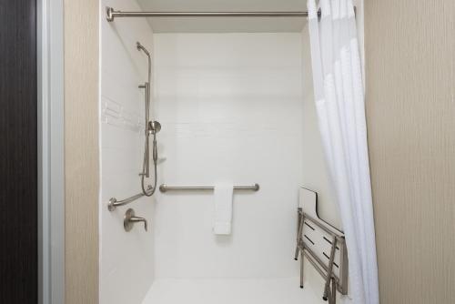 Holiday Inn Express and Suites Norman, an IHG Hotel in Norman, USA