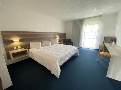 1 queen bed