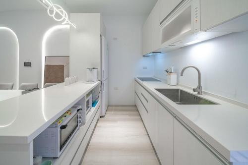 放慢3館 近山左民宿 6-12人, 只接一組客人, 按人數開放房間 放慢3館 近山左民宿 6-12人, 只接一組客人, 按人數開放房間