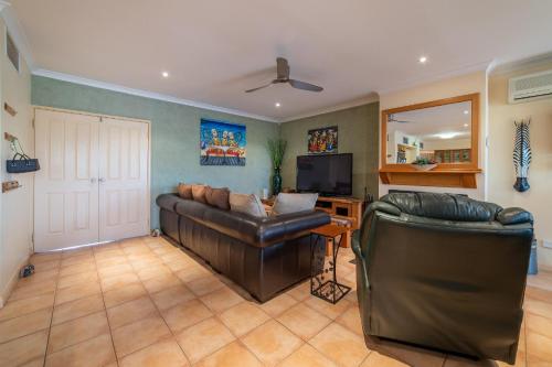 Funland, Family Home On The Canals Mandurah