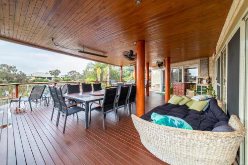 Funland, Family Home On The Canals Mandurah