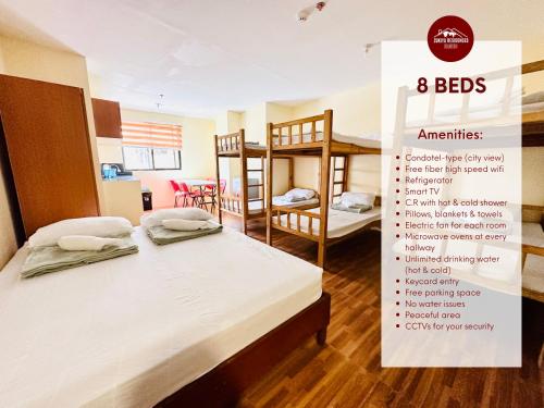 1 queen bed, 6 bunk beds