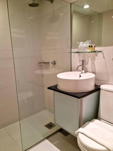 Family Room with Shower image 3