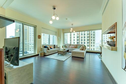Dubai Marina Apartment with Sea view, Pool and Gym, Dubaj (zdjęcie 3)