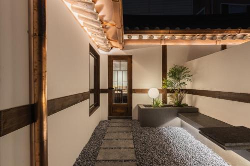 Luxury Hanok Stay Warm Hearth - West, Soul