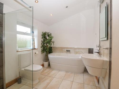 A szálláshely kívülről, Coed Llai in Trearddur